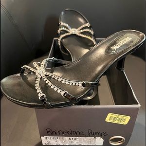 Size 9 Kenneth Cole dress shoe